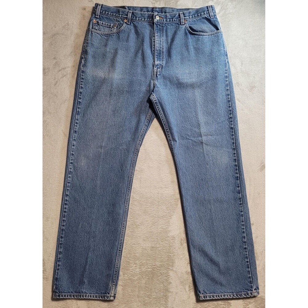 Vintage Levi's 505 Regular Fit Jeans Mens 42x32 Blue Med Wash Straight Denim